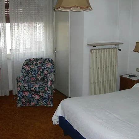 Aurora Hotel